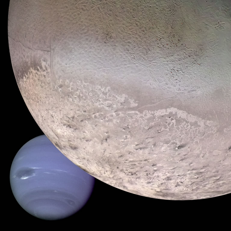 Нептун, выходящий из-за своего крупнейшего спутника Тритона